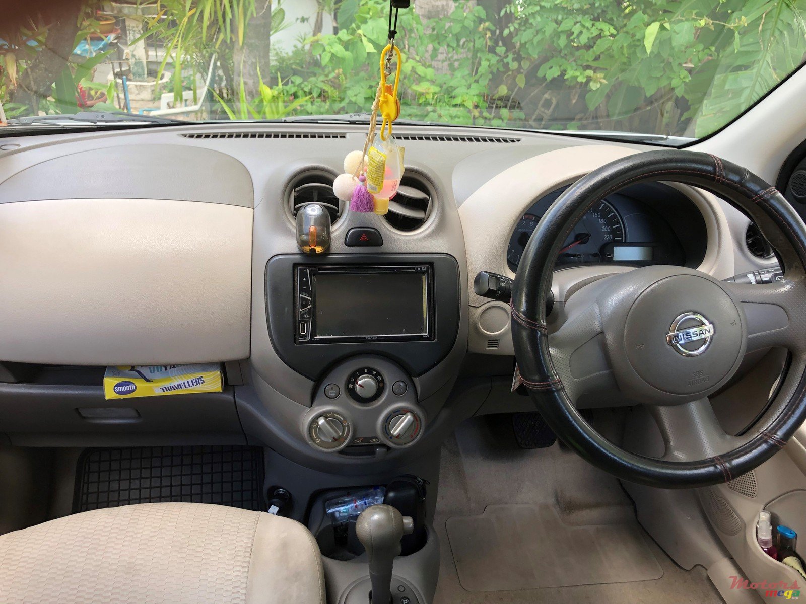 2013' Nissan Micra photo #7