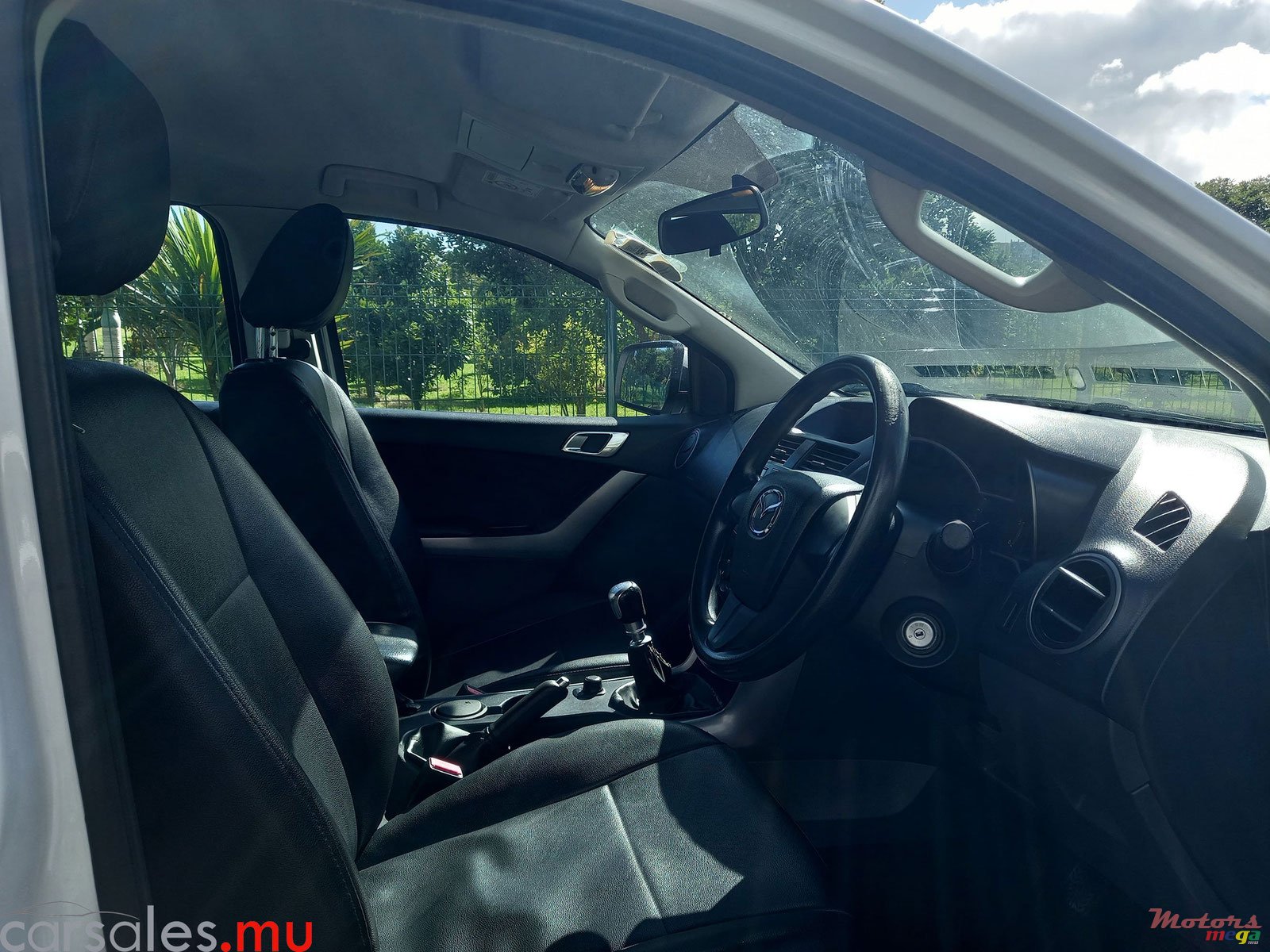 2020' Mazda BT-50 2.2 4x4 photo #5