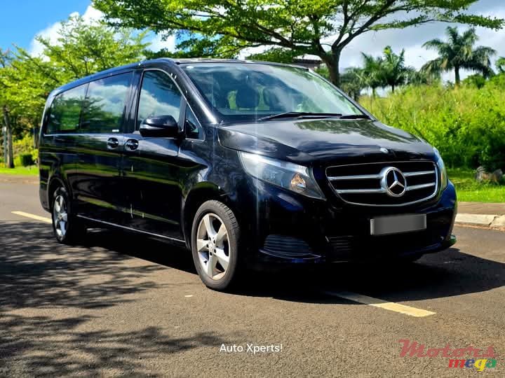 2017' Mercedes-Benz V 220 photo #1