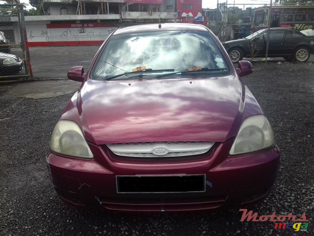 2004' Kia Rio photo #2