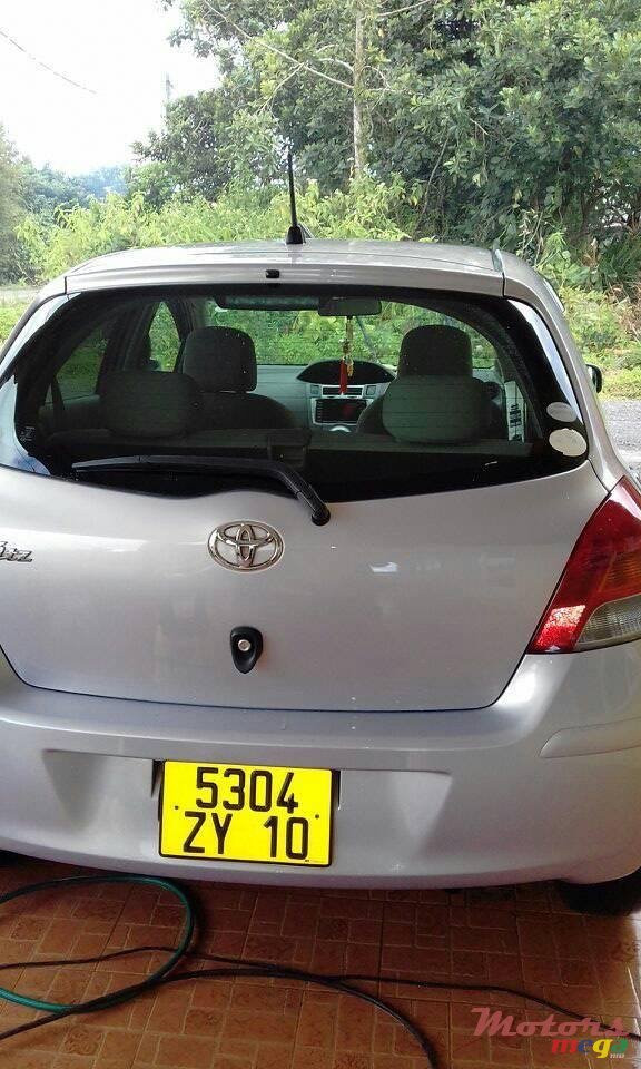 2010' Toyota Vitz photo #1