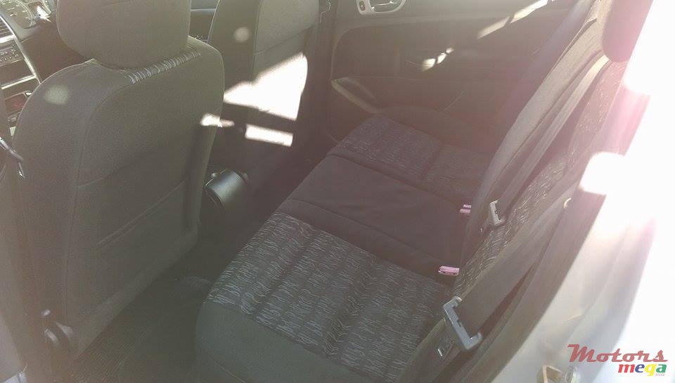 2005' Peugeot 307 photo #3