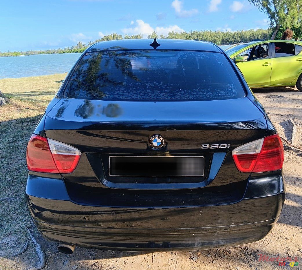 2005' BMW 320 photo #6