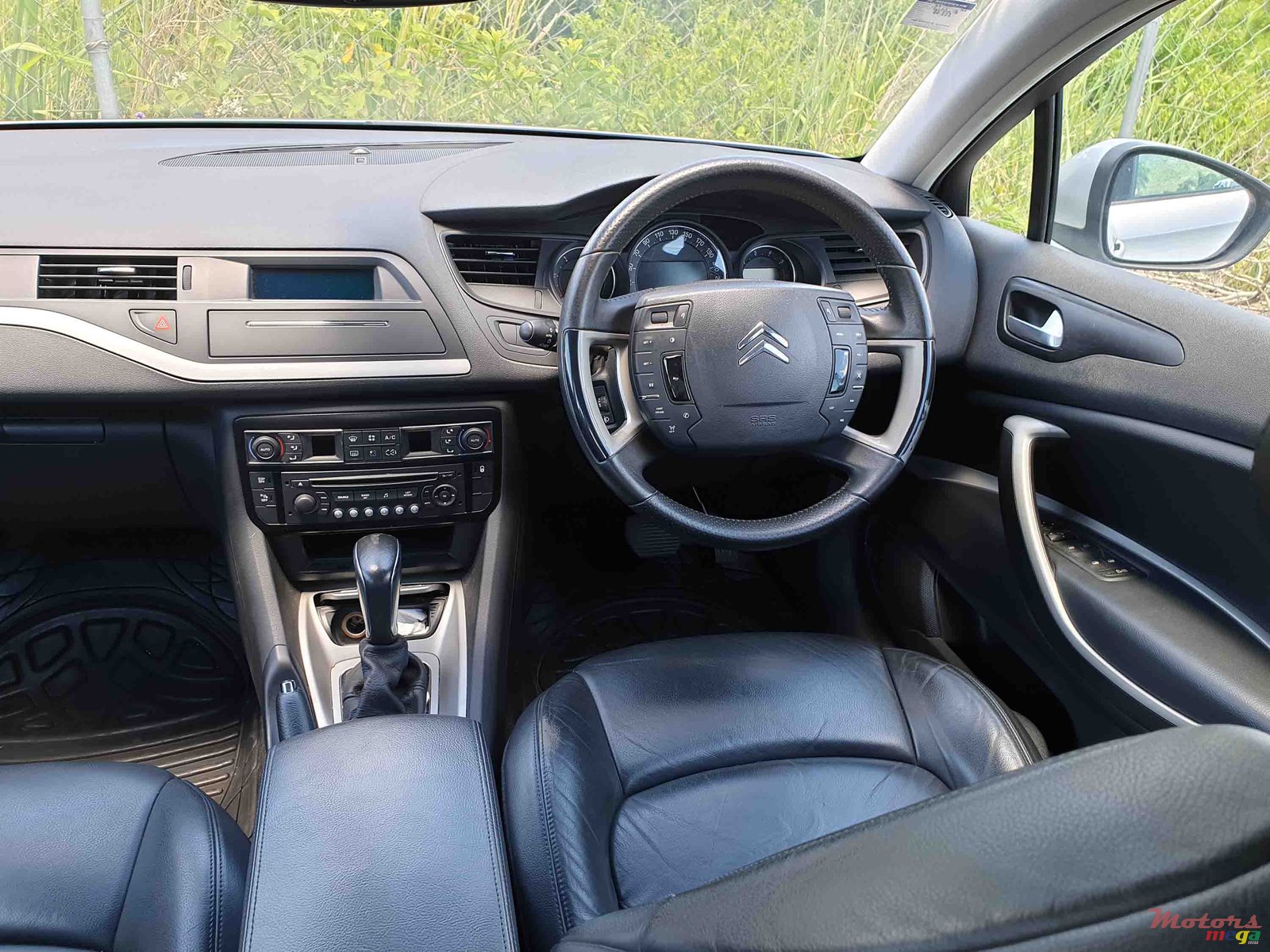 2011' Citroen C5 photo #6