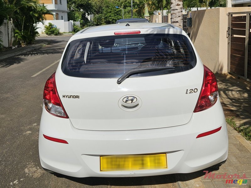 2015' Hyundai i20 photo #3