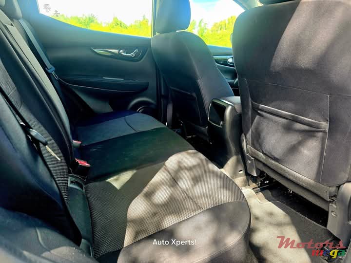 2017' Nissan Qashqai 1.2 Turbo photo #7