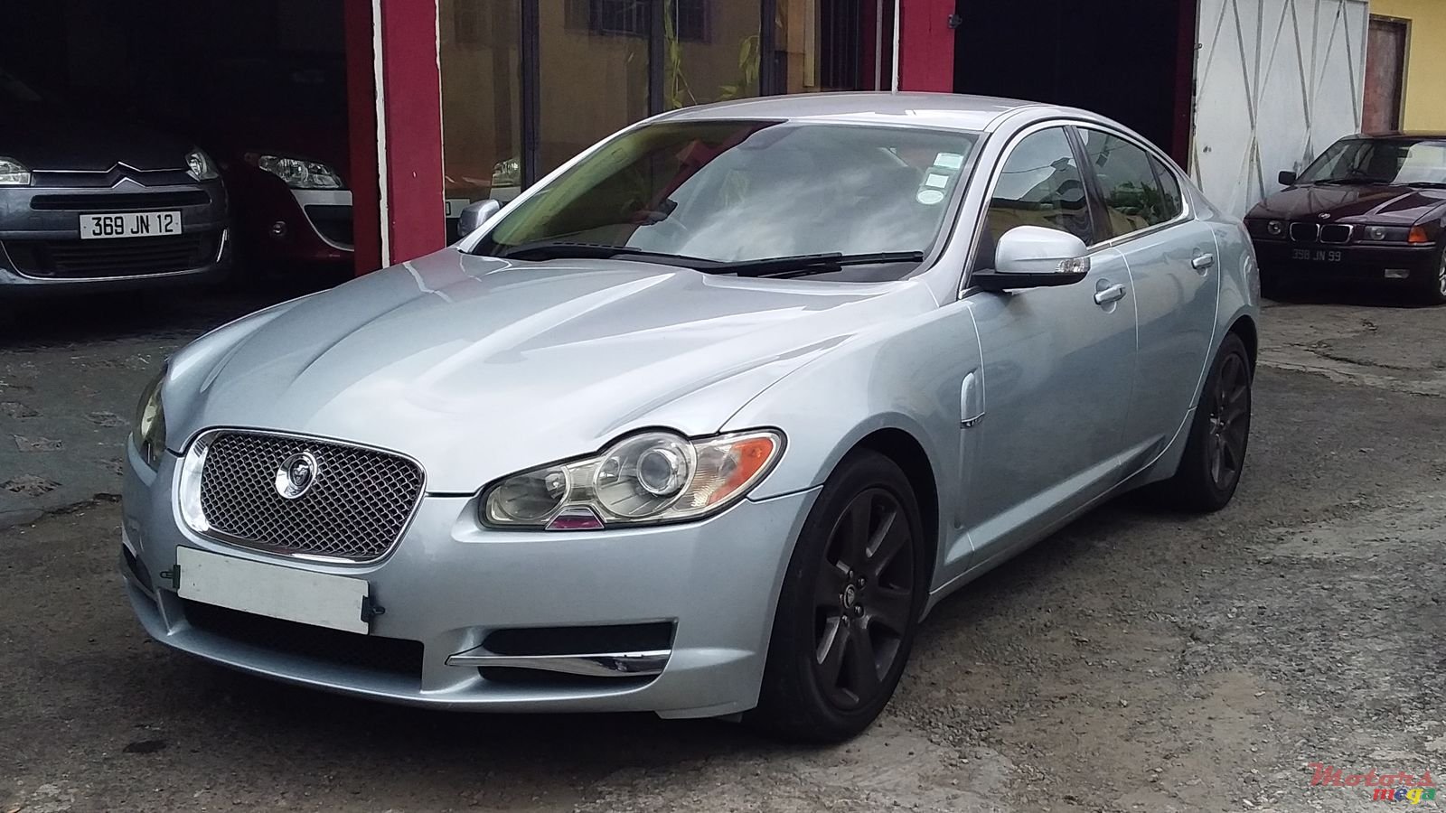 2008' Jaguar XF photo #2