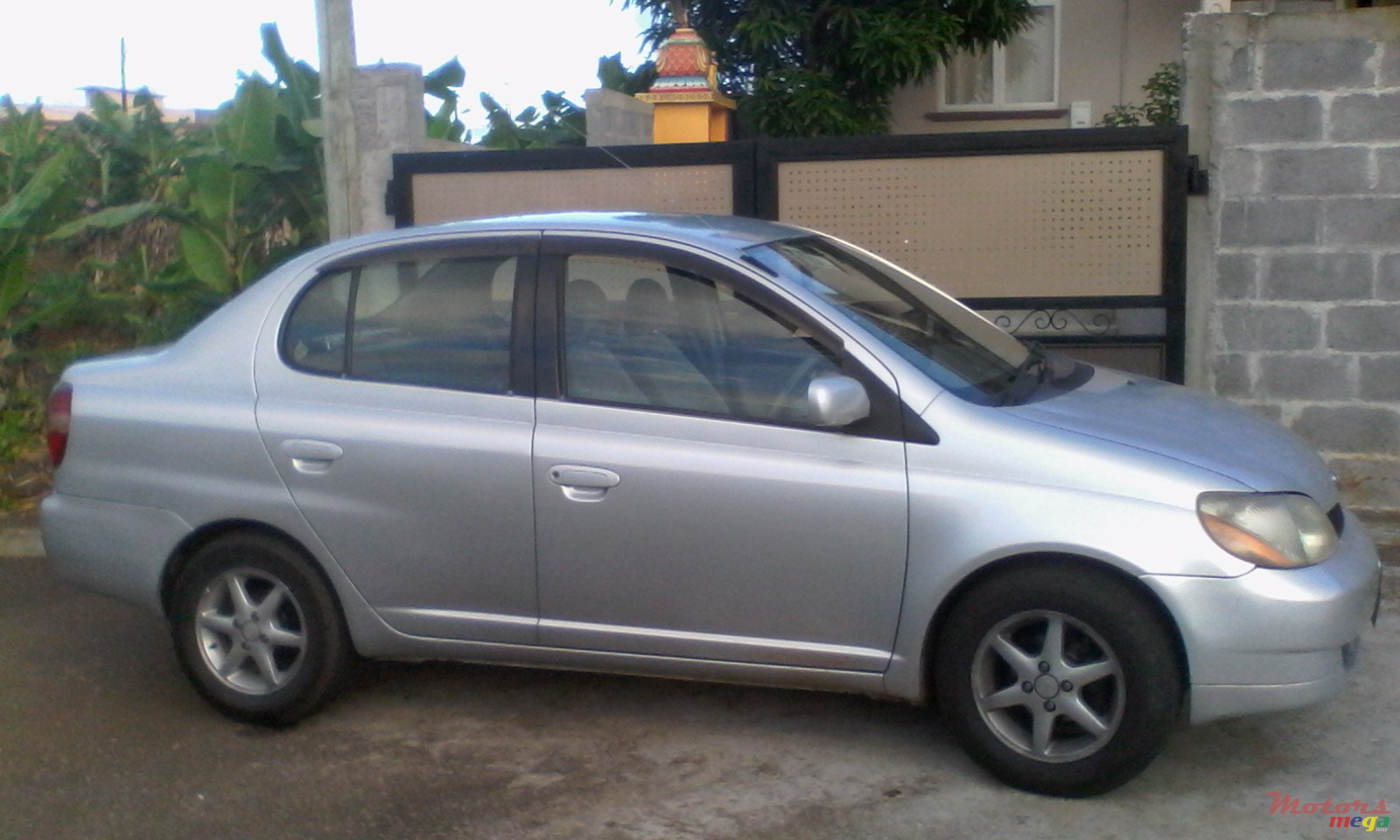 2000' Toyota photo #1