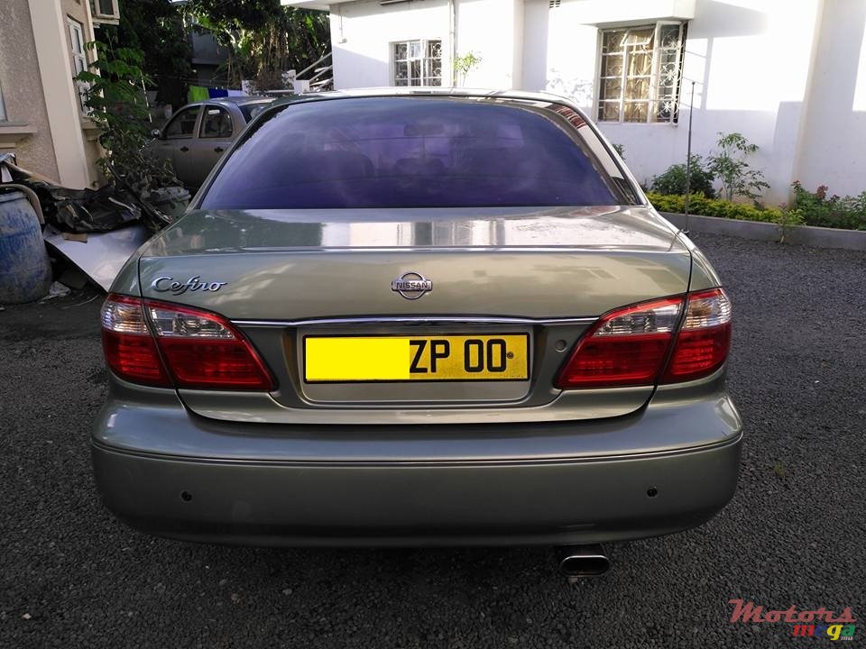 2000' Nissan Cefiro photo #3