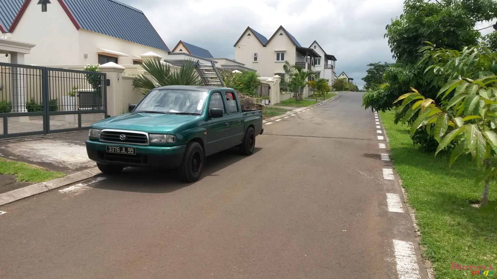 1999' Mazda B2500 photo #3