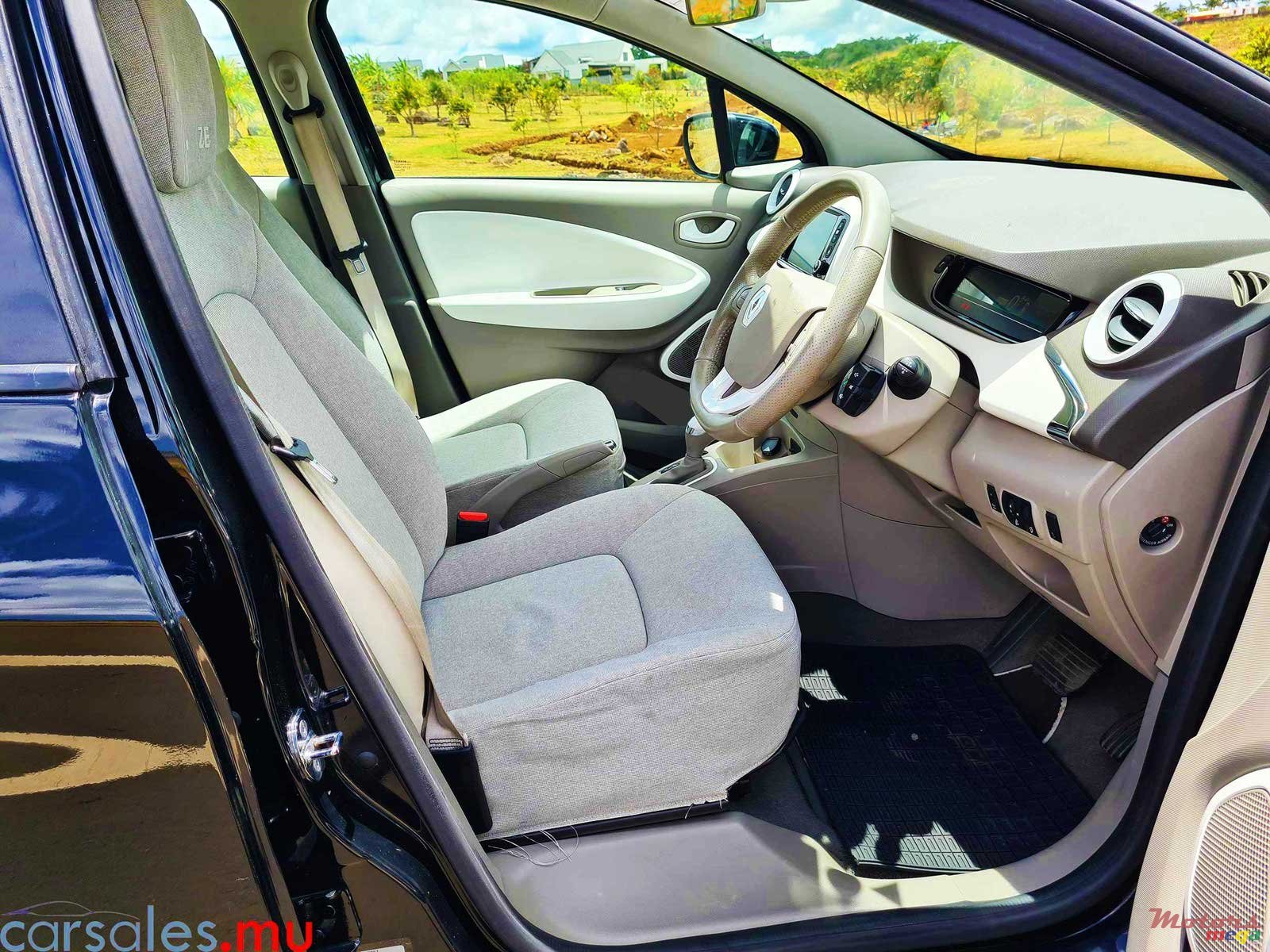 2017' Renault Zoe 66kW photo #5