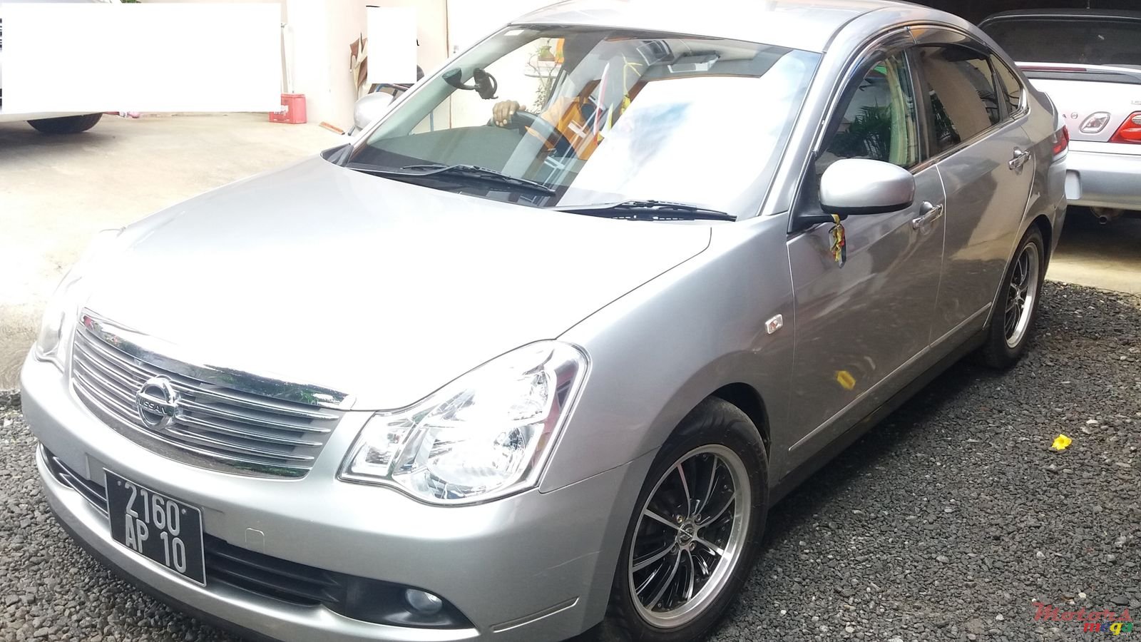 2010' Nissan Bluebird photo #1