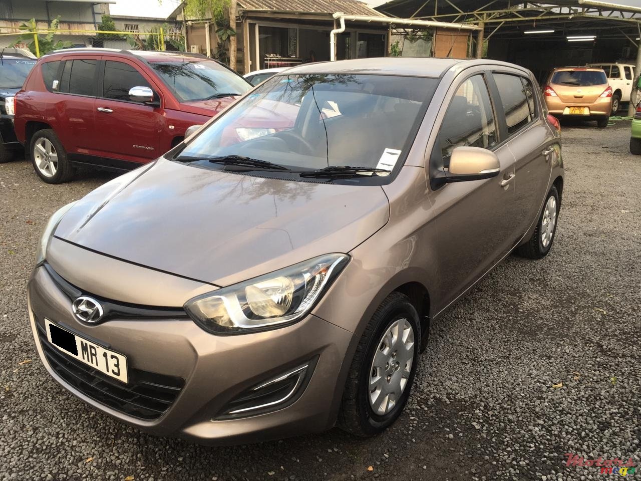 2013' Hyundai i20 photo #1