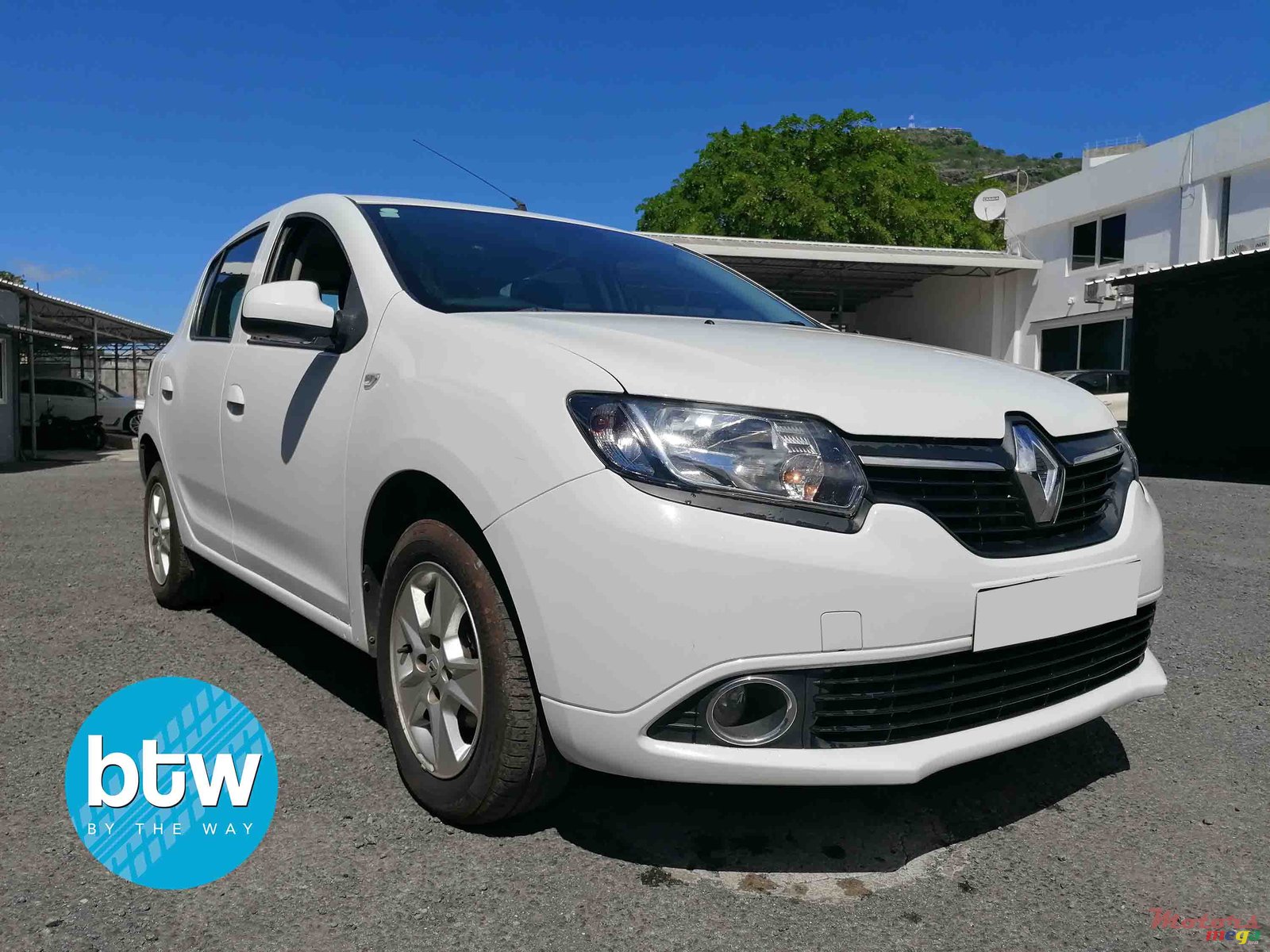 2016' Renault Sandero photo #1