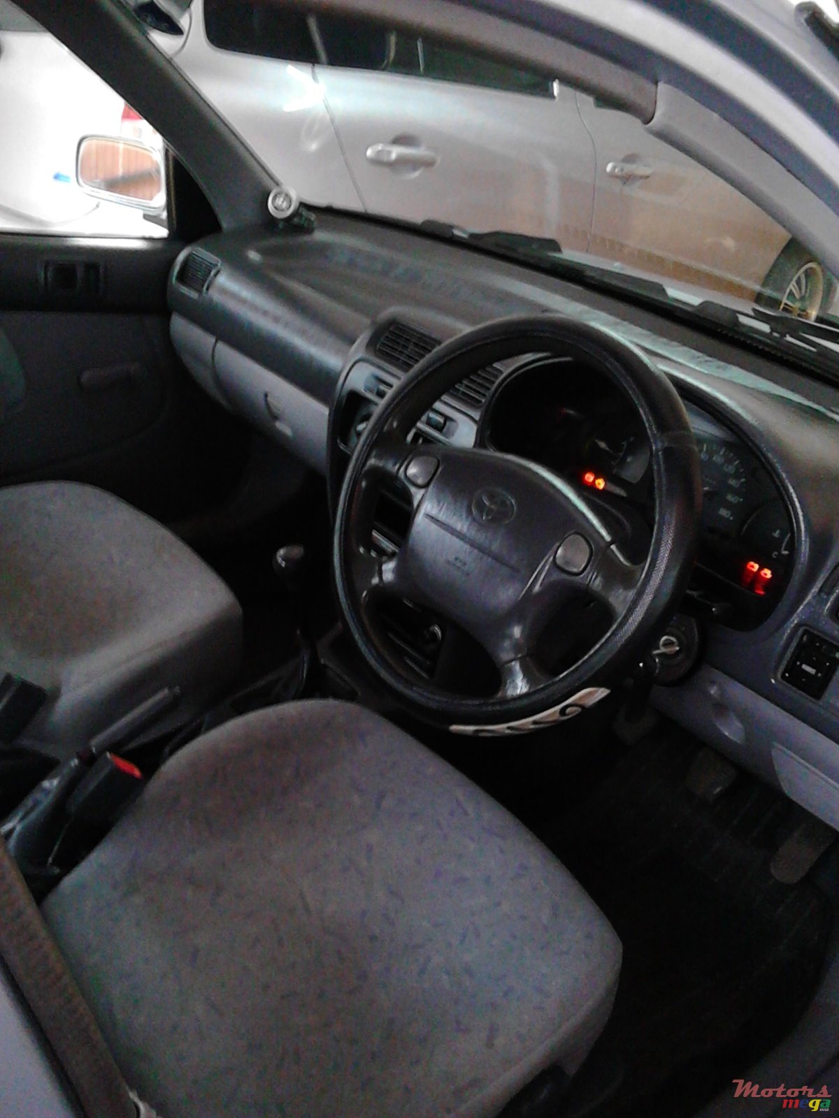 1997' Toyota Starlet photo #5