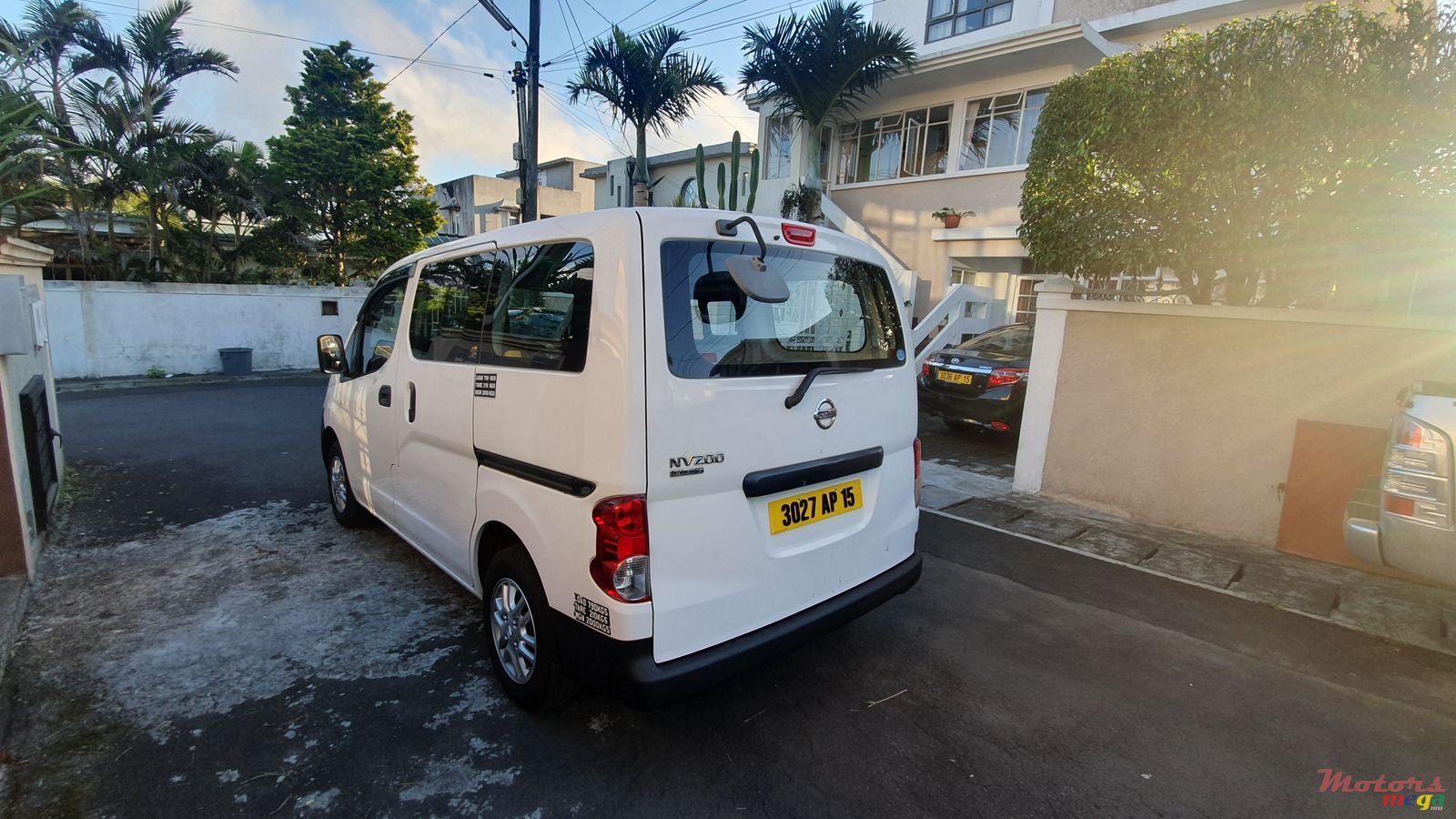 2015' Nissan NV photo #5