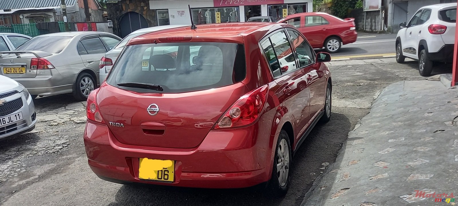 2006' Nissan Tiida photo #4