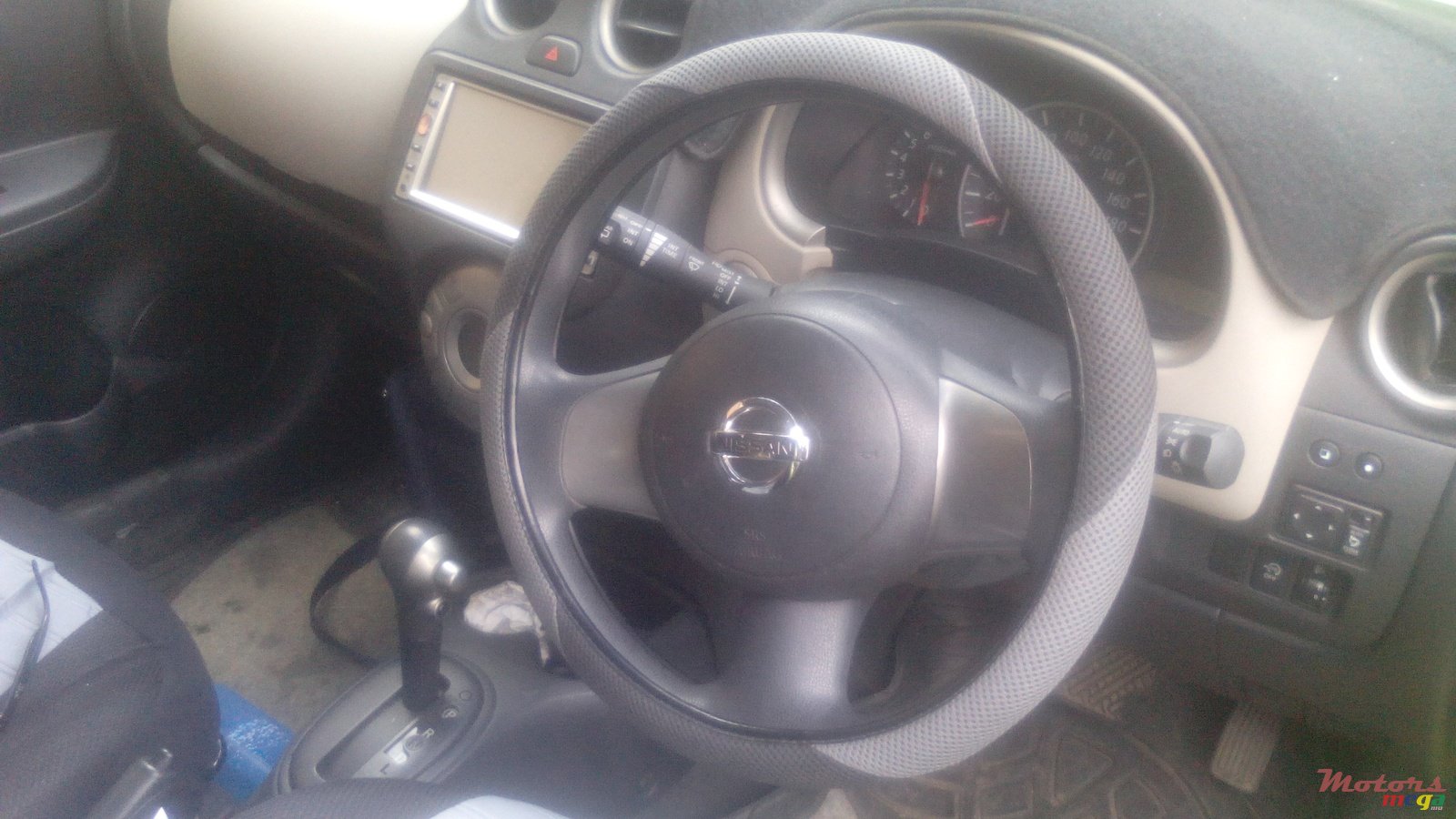 2010' Nissan march photo #2