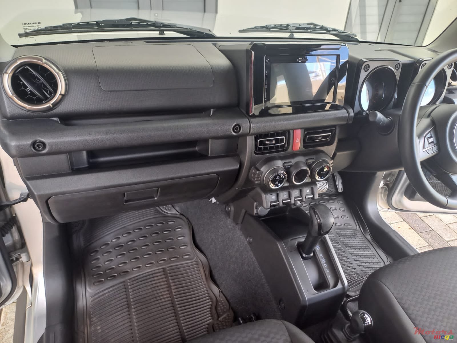 2021' Suzuki Jimny photo #5