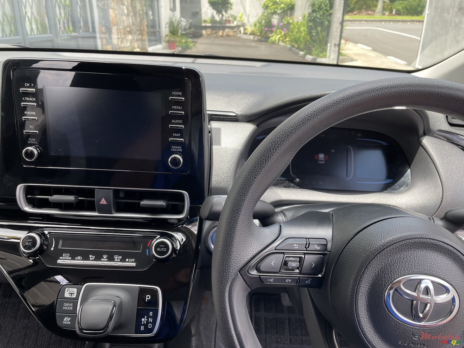 2021' Toyota Aqua photo #4