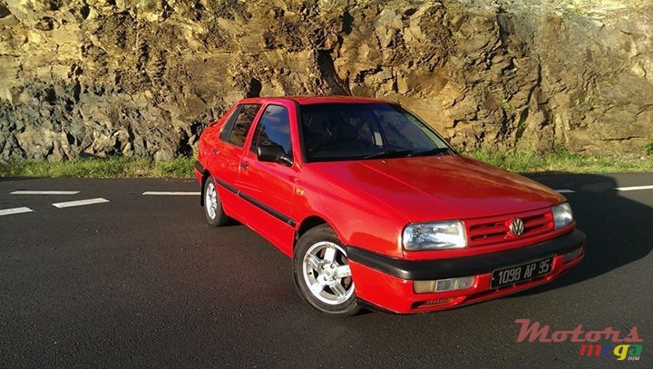 1995' Volkswagen Vento photo #1