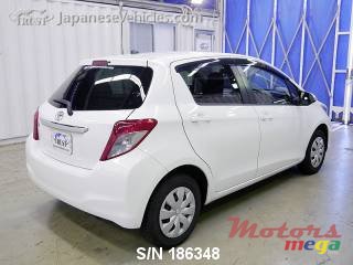 2013' Toyota Vitz photo #2