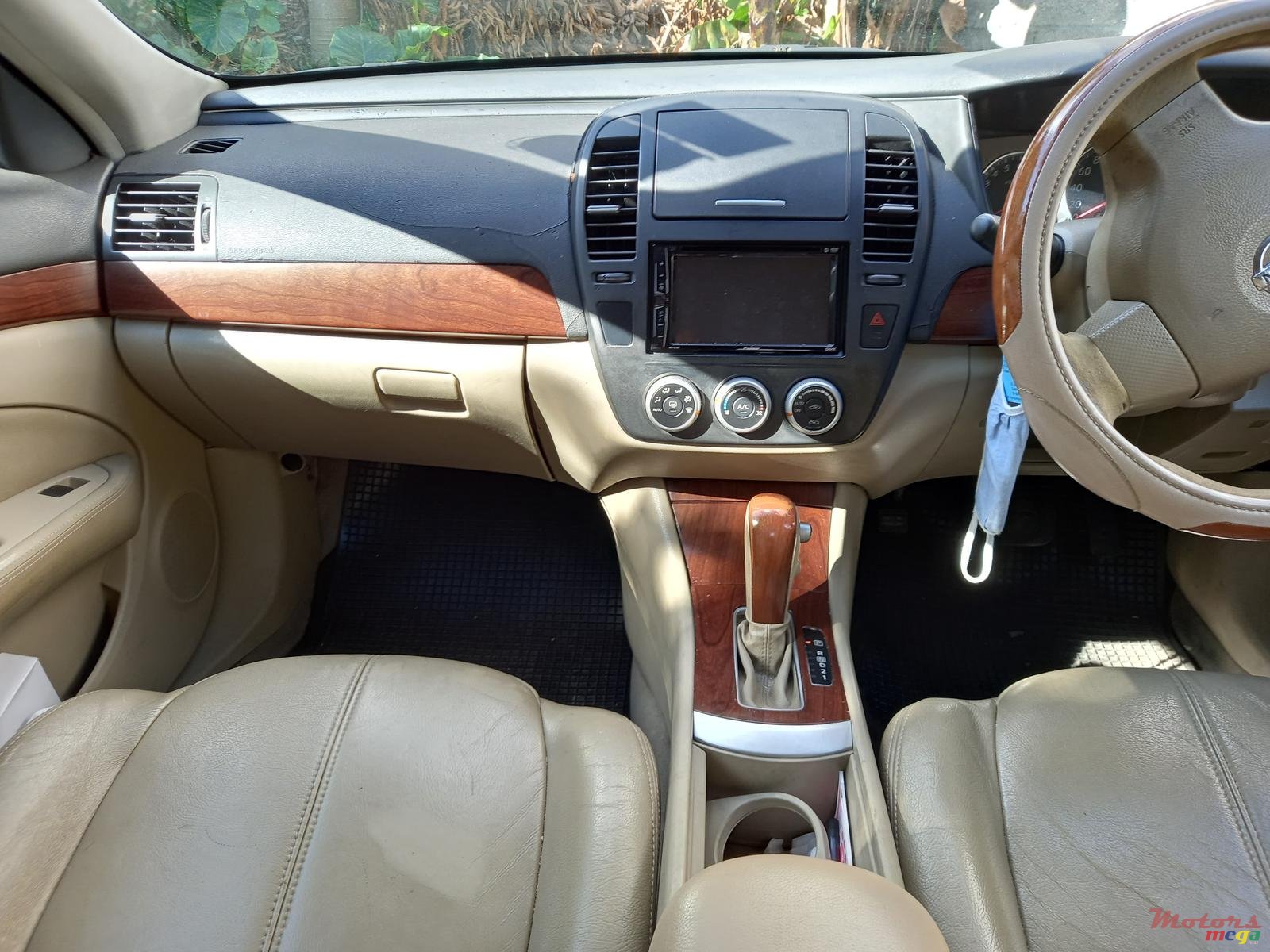 2007' Nissan Bluebird photo #1