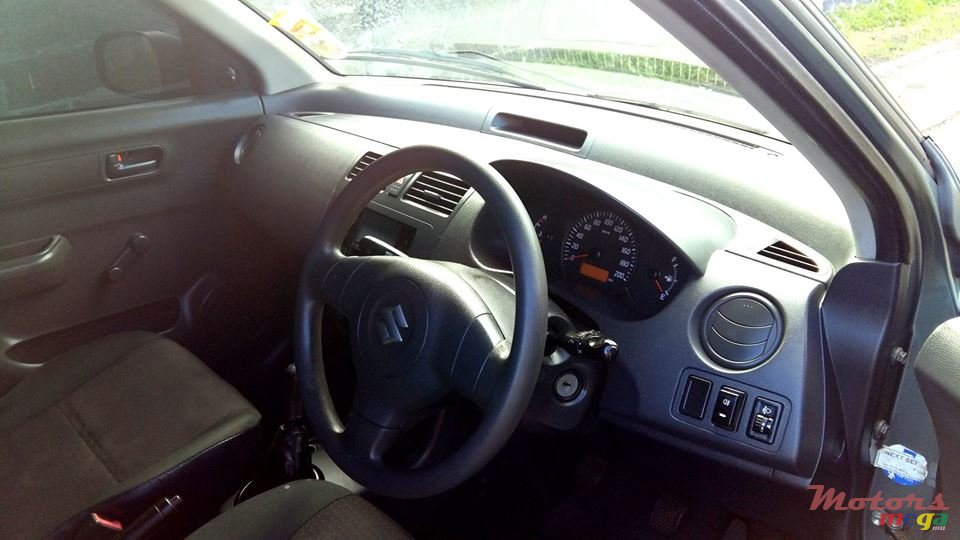 2007' Suzuki photo #5