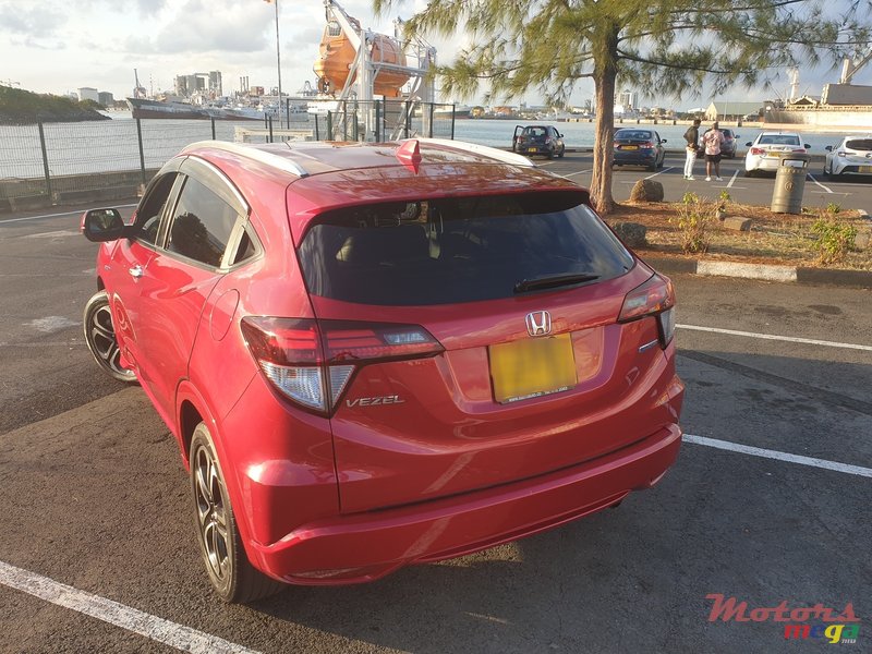 2016' Honda Vezel photo #3