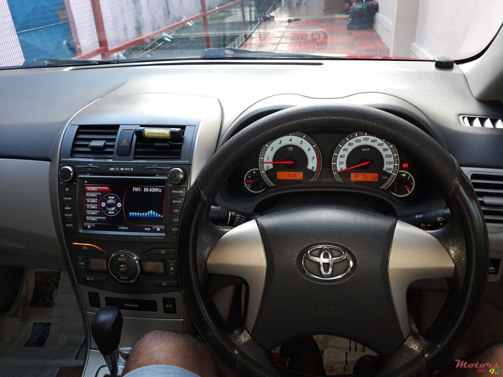 2013' Toyota photo #2