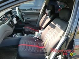 2010' Mitsubishi Lancer photo #5