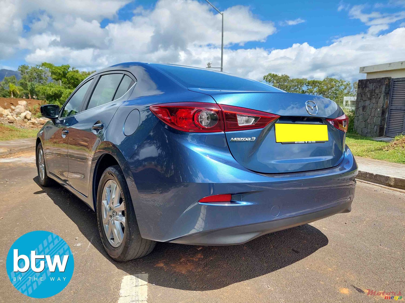 2018' Mazda 3 photo #3