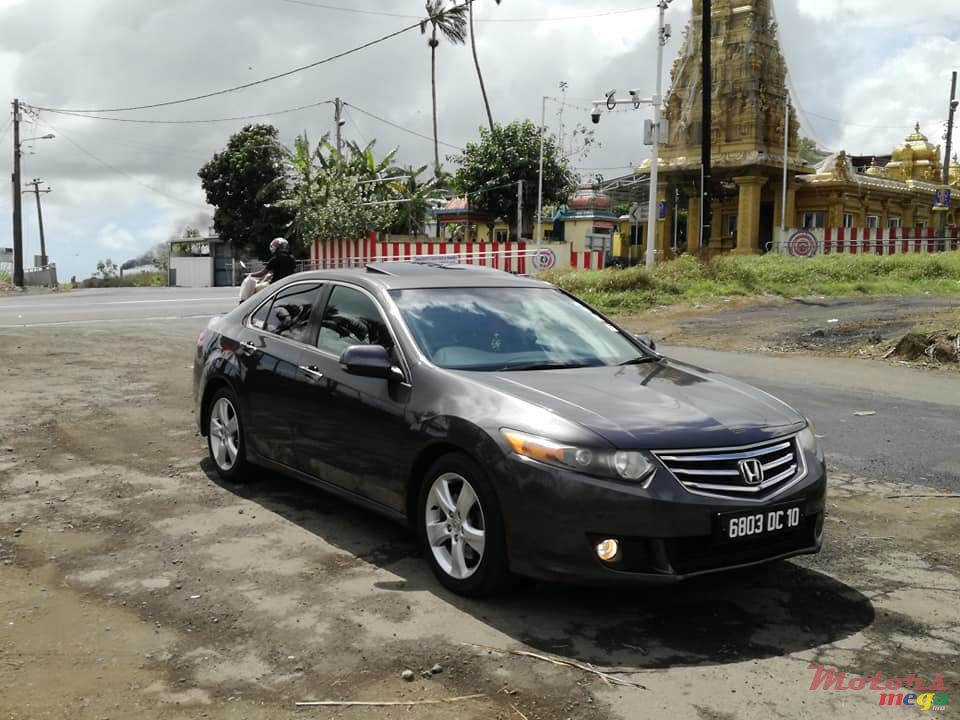 2010' Honda Accord photo #1