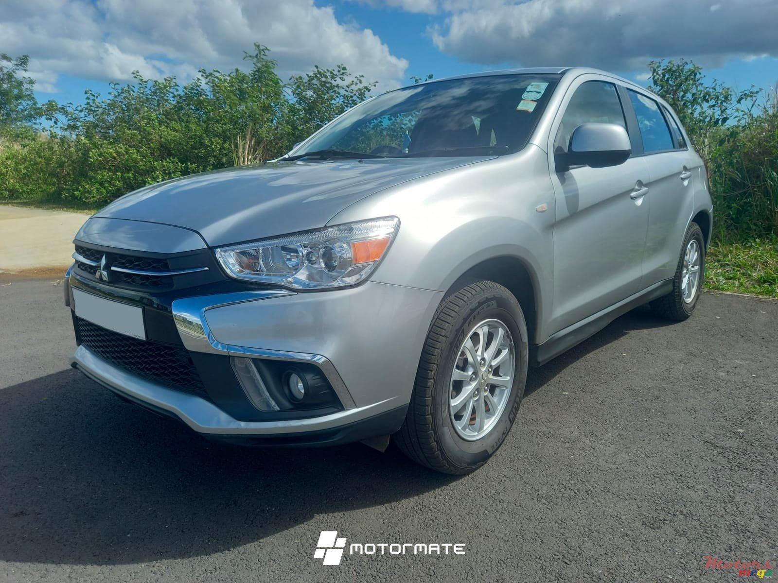 2018' Mitsubishi ASX photo #2