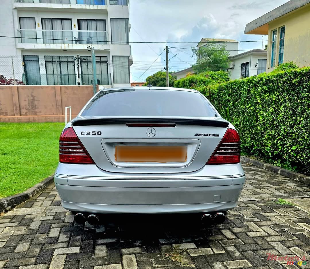 2005' Mercedes-Benz C 350 V6 photo #3