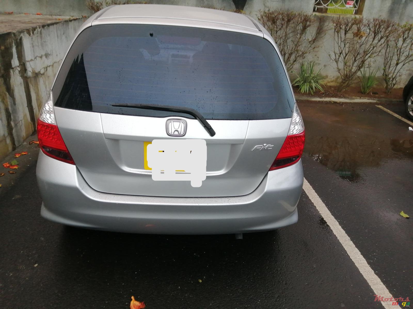 2006' Honda Fit photo #1