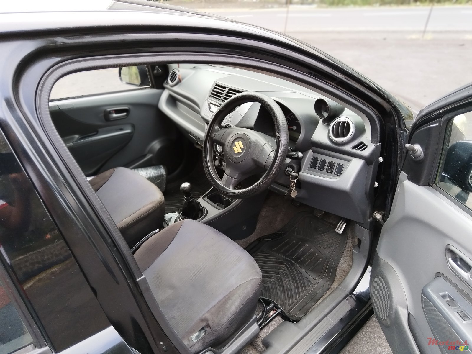 2014' Suzuki Celerio photo #5