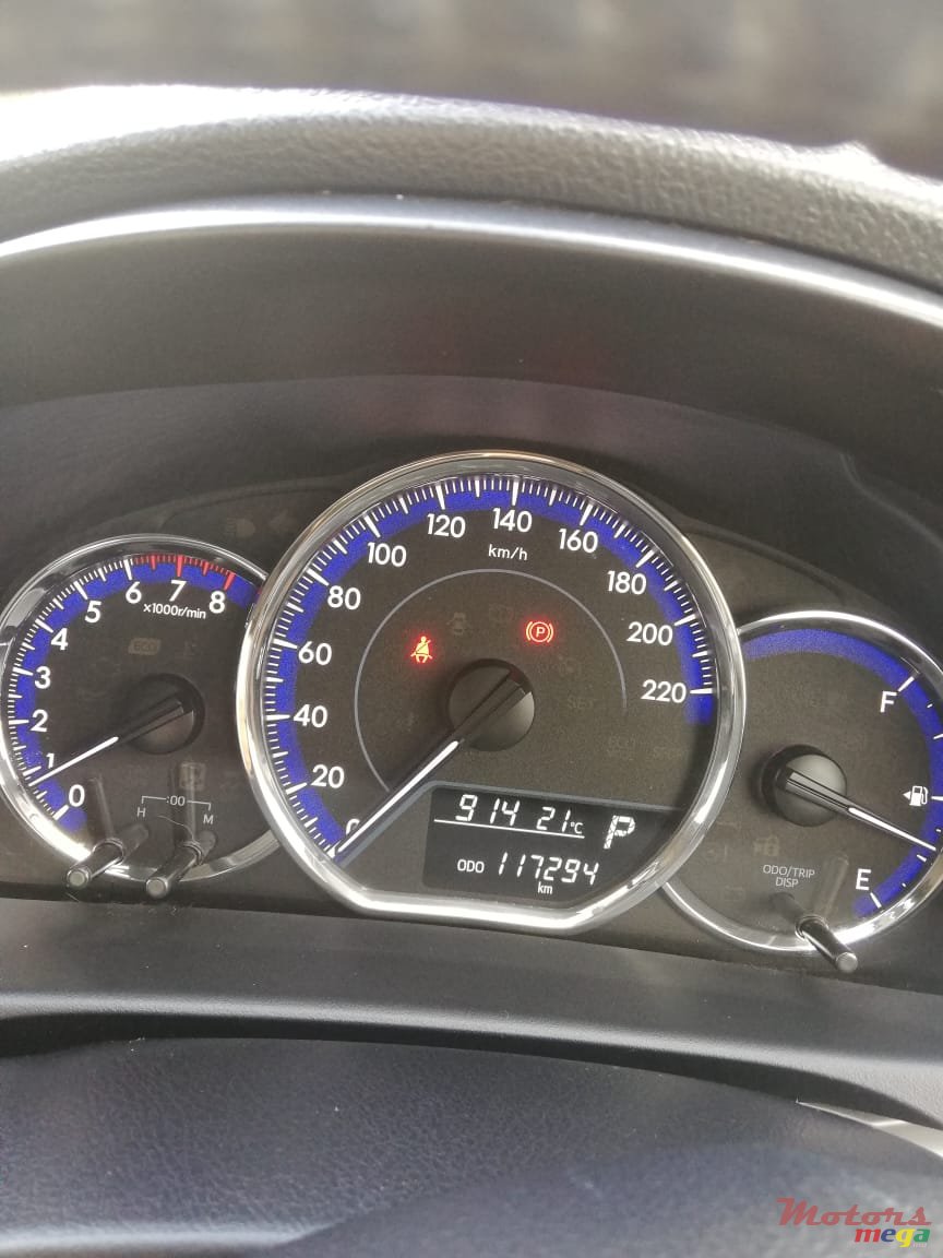 2019' Toyota Yaris OEM photo #4