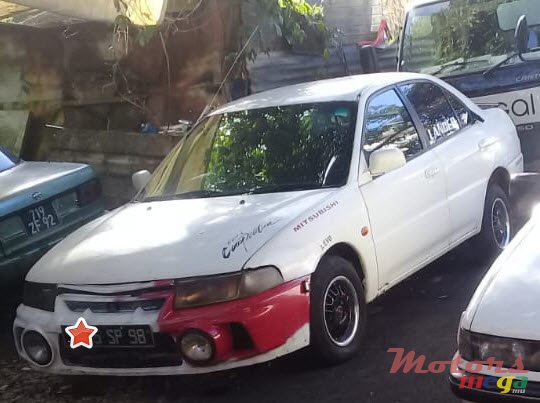 1998' Mitsubishi Lancer photo #1
