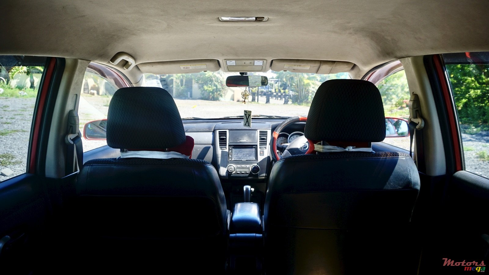 2009' Nissan Tiida photo #6