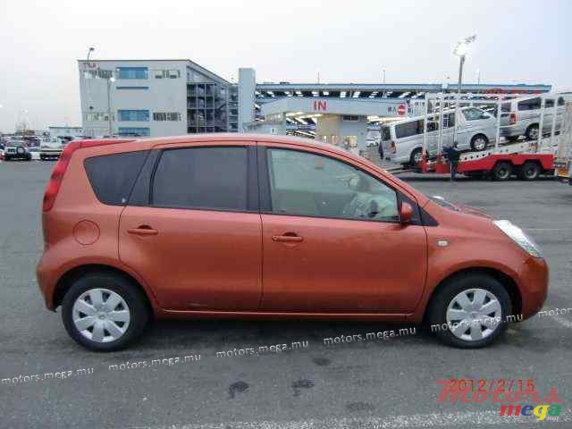 2007' Nissan NOTE photo #1