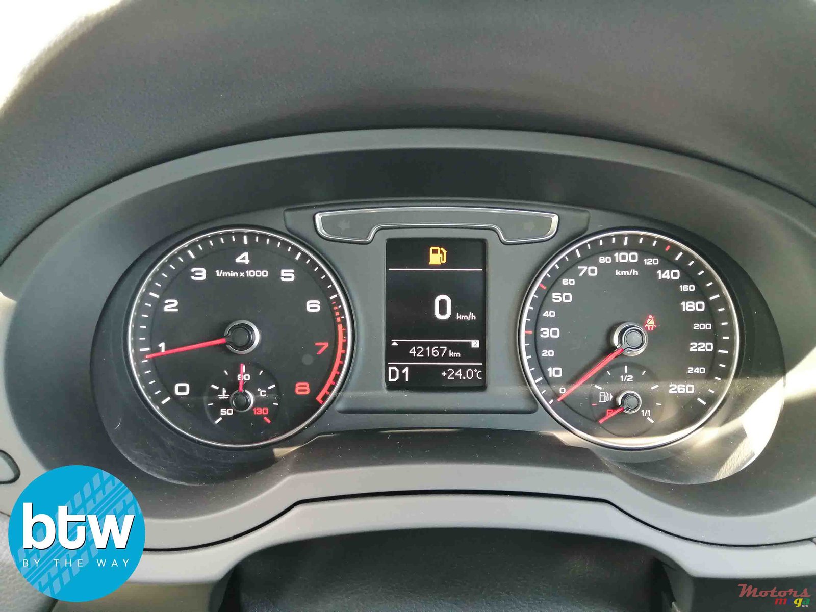 2019' Audi Q3 photo #7