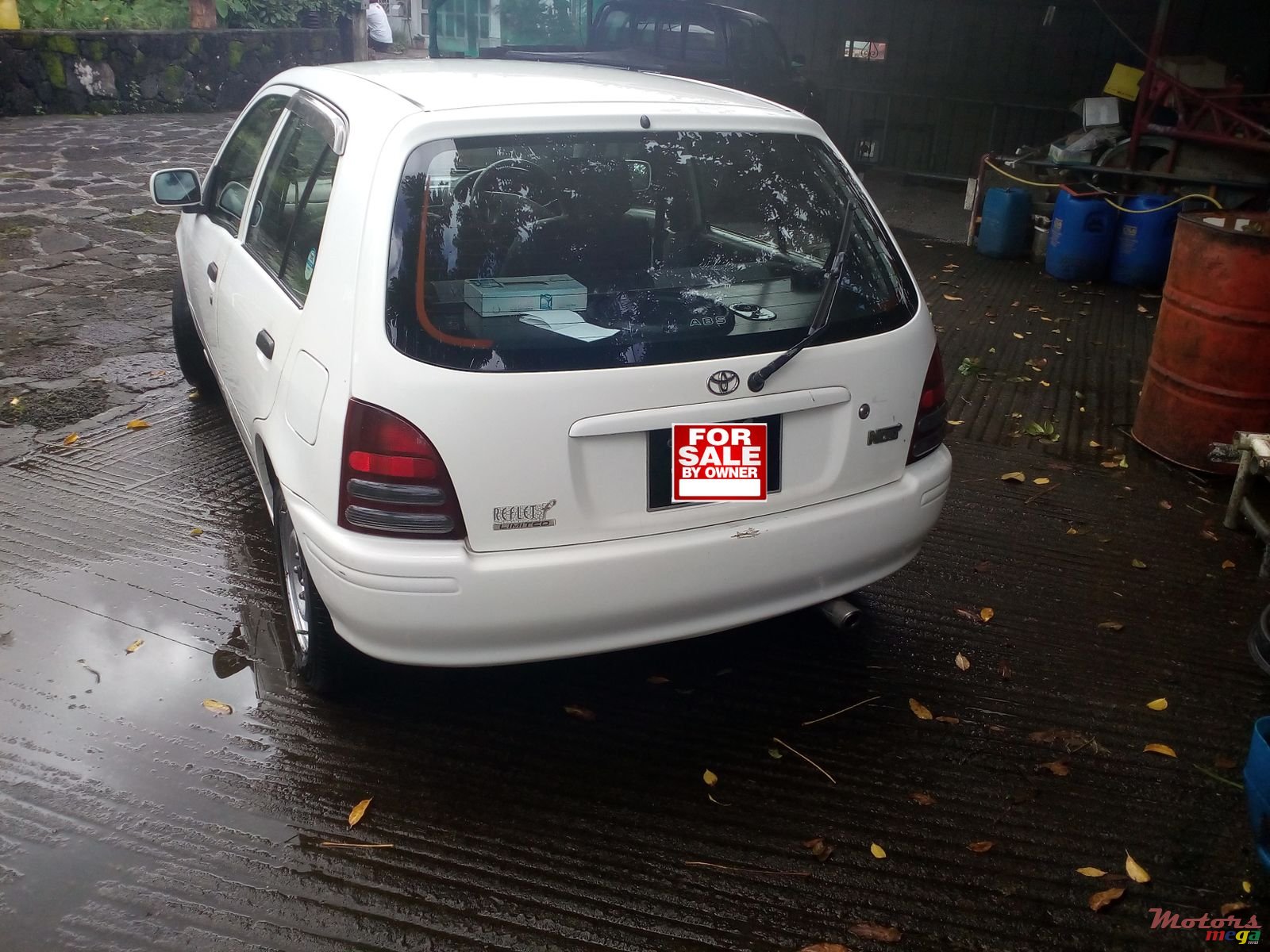 1998' Toyota Starlet original photo #3