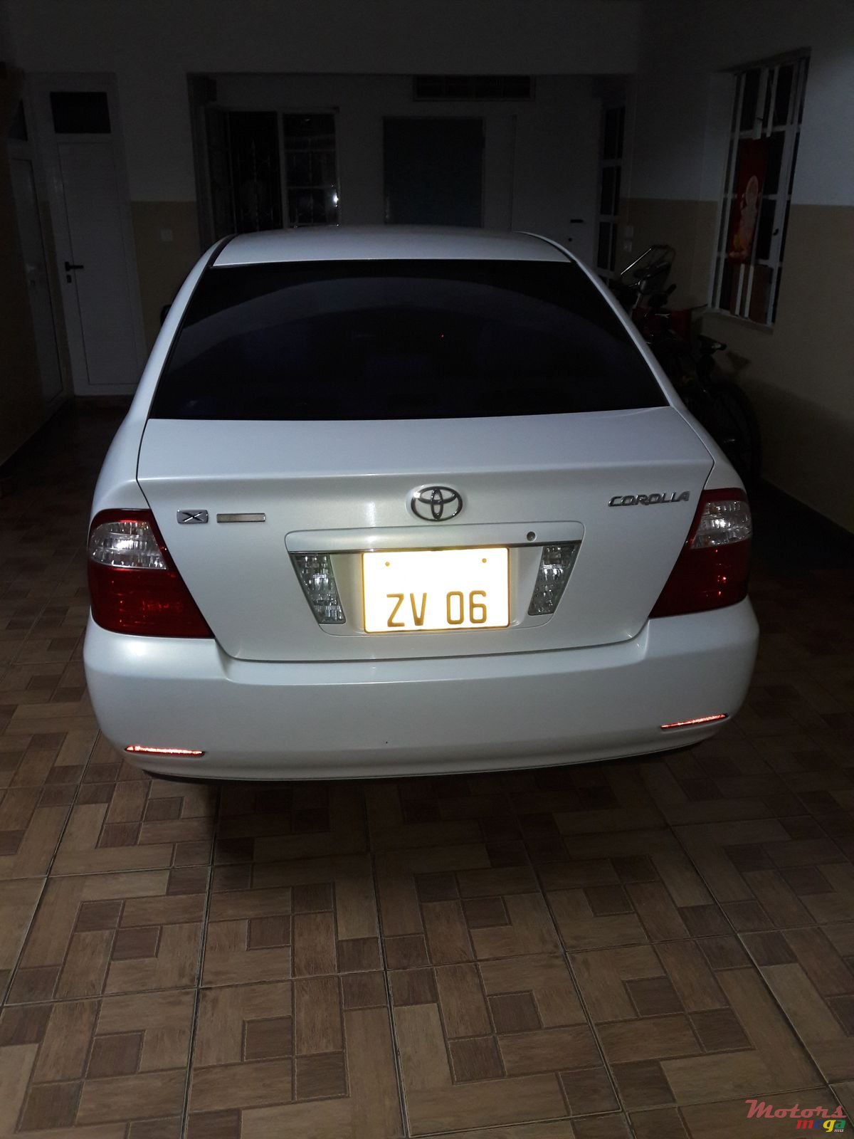 2006' Toyota Corolla photo #1