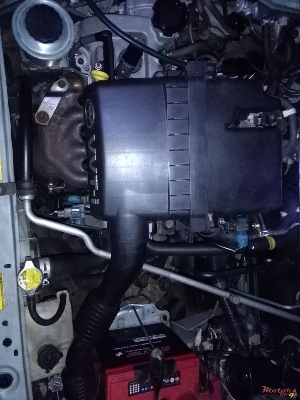 2002' Toyota Vitz photo #7