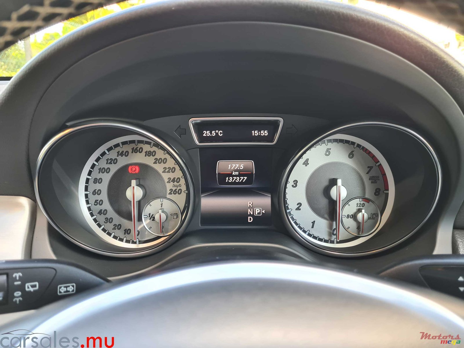 2015' Mercedes-Benz GLA 200 Urban photo #7