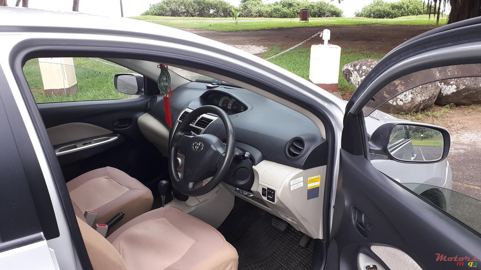 2007' Toyota photo #3