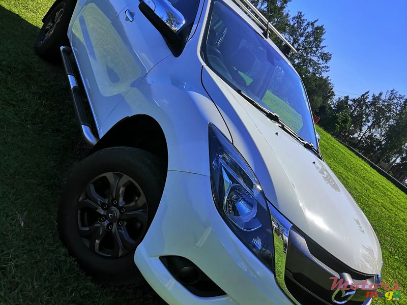 2015' Mazda BT-50 Automatic 4x4 3.2 photo #5