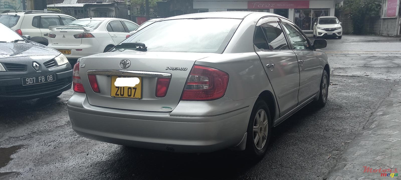 2007' Toyota Premio photo #4