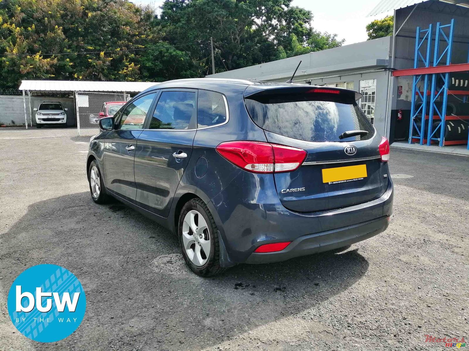 2014' Kia Carens 7 seaters photo #2